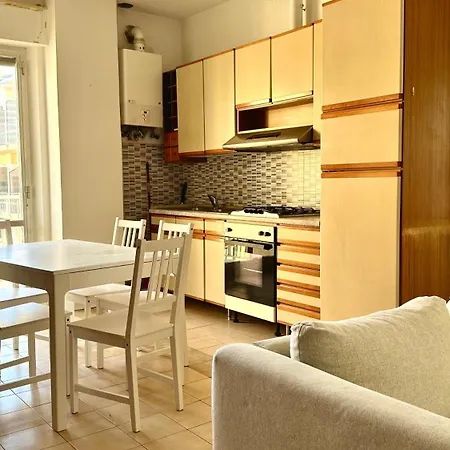 Trilocale Centro Fronte Mare - M223 مارشيللي