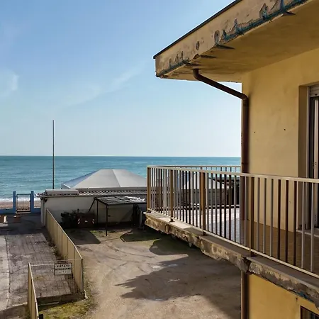 Trilocale Centro Fronte Mare - M223 Appartamento